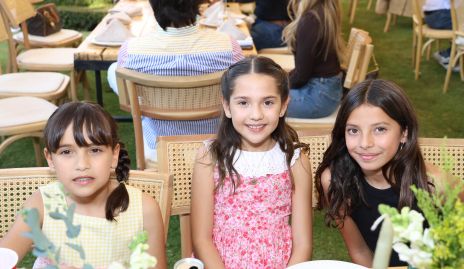  Renata Cordero, Isa Garza y Luciana Lozano.