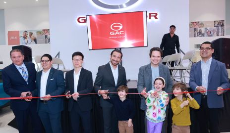  José Luis Padilla, Adrián Izquierdo, Katoon, Sergio González, Filiberto Herrera y Joson.