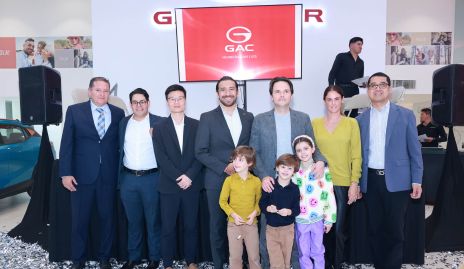  José Luis Padilla, Adrián Izquierdo, Katoon, Sergio González, Filiberto Herrera y Joson.