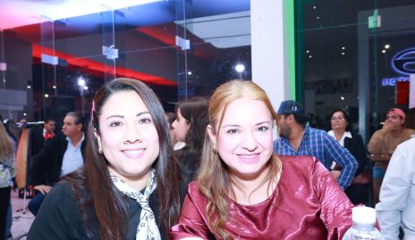  Estela Muñoz y Adriana Lavalle.