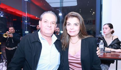  Mario Escobedo y Rocío Hernández.