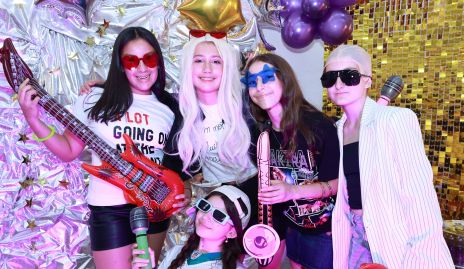  Vale Rivero, Elena Dipy Renata Salman, Mayte Curie y Ale Cantú.