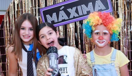  Catalina de Alba, Xaviera Pérez y Lorena Dip.