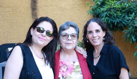  Rocío Ortuño, Rocío Calderón y Natalia Ortuño.