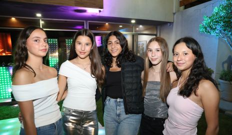  Maya, Alexia, Ana, Miranda e Isa.