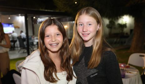  Isa Molina y Vale Vallejo.