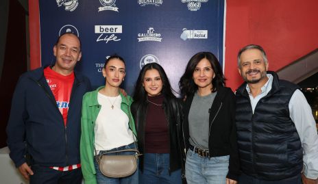  Omar Abud, Luciana Abud, Sofía Delgado, Emi Barrios y Miguel Delgado.