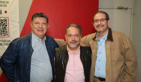  Alejandro Arellano, Juan Alberto Martínez y Luis Esparza.