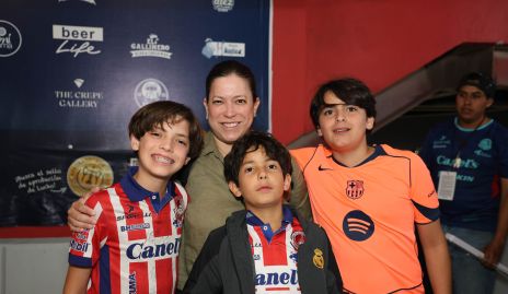  José Pablo, Sebastián, Margarita y Joselo.