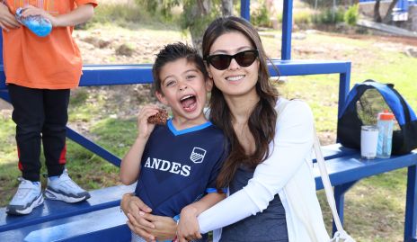  Patricio Torres y Mariana Yishima.