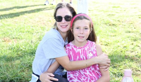  Melanie del Ángel y Sofía Bouvy.