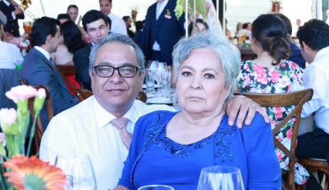  Antonio Acosta y Esperanza Martínez.