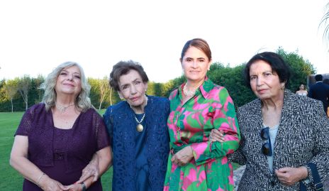 Ana María de Abaroa, Rocío Abaroa, Carmenchu Arellano y Margarita Espinosa