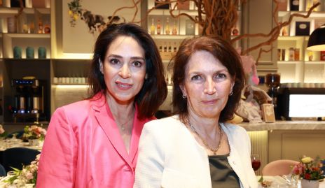  Maribel Lozano y Claudia Canales.