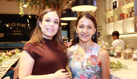  Fernanda Torres y Elizabeth Hernández.