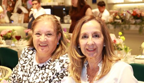  Rosa Portales y Maru Velázquez.