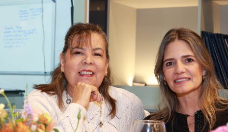 Consuelo Alba y Rosy Rodríguez.