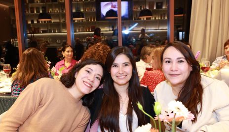  Myriam Serment, Celina González y Mariana Asanza.