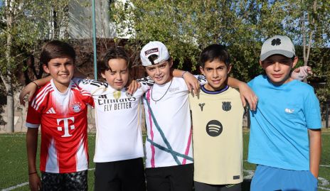  Alejandro Leos, Patricio Torres, Sebas Castro, Diego Córdova y Santiago Rivera.