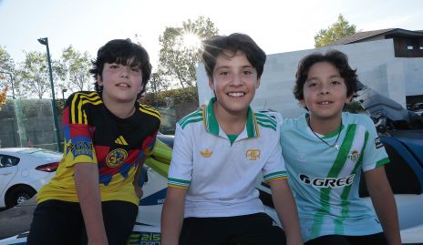   Arnolfo González, Emiliano Sánchez y Diego Guerrero.