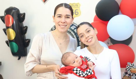 Michell Cano, Nicolás Gómez y Natalia Gaviño.