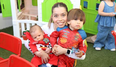  Nicolás Gómez, Natalia Gaviño y Álvaro Gómez.