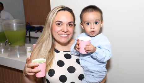  Jennifer Islas y Gael Torres.