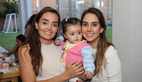  Marianela Villasuso, Triana Serrano y Lu Borbolla.