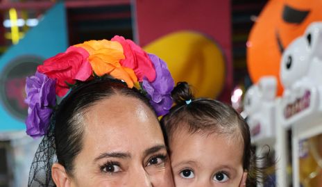  Elizabeth Díaz de León e Inés Galván.