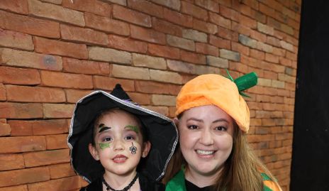  Bárbara y Gaby Romano.