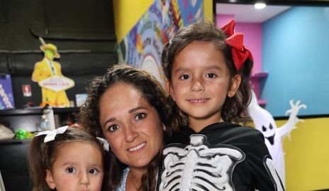  Sofía de la Rosa, Alejandra Rangel y Alejandra de la Rosa.