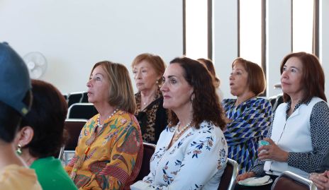  Patricia Villasuso y Mónica Alcalde.