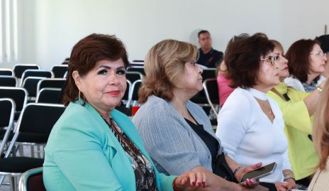 María Zapata, Ruth Armendáriz y Yolanda Zárate.