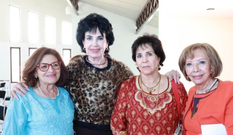  Graciela Flores, Lucy Stahl, Gela de la Rosa y Carmela Alonso .