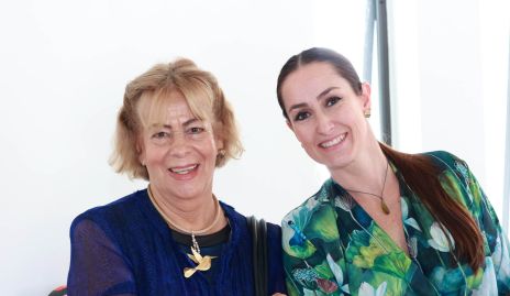  Chela Berrones y Adriana Dibildox.