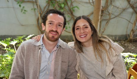  Eduardo Núñez y María González.