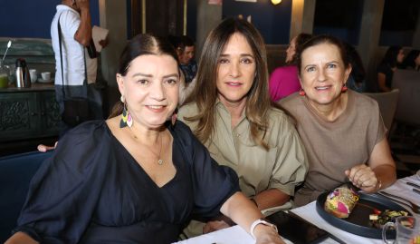  Hilda Rodriguez, Claudia Toledo y Marlú Mendizábal.