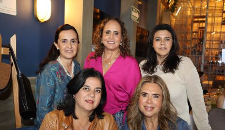  Amelia Toledo, Alejandra Treviño, Paty Valadés, Cynthia Sánchez y Pily Díaz de León.
