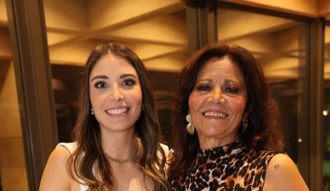  Sofía Hernández con su suegra Anyul Kury.