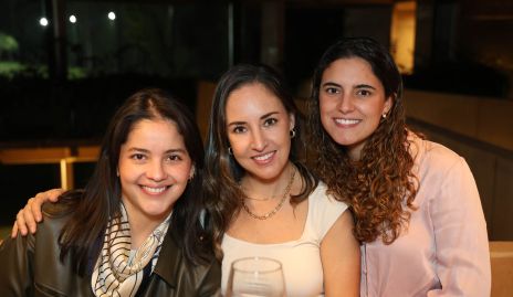  Alejandra Gazcón, María Paula Hernández y María Dolores Gómez.