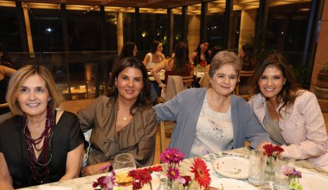  Silvia Aguilar, Montse Abella, María Aurelia Urquizar y María Aurelia Zermeño.