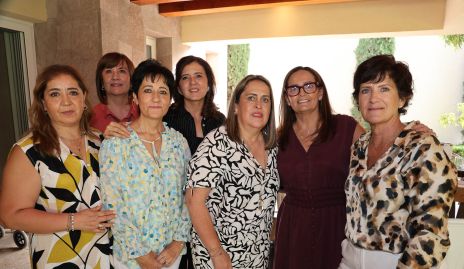  Sofía Carrillo, Tere Barrera, Claudia Díaz de Sandi, Marcela Milán, Martha Huerta, Gaby Villanueva y Yusa Coulon.
