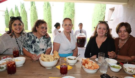  Claudia Duque, Maricela Zarur, Maribel Rico, Aydeé Fuentes y Paty Pérez.