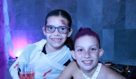  Gaby Molina y Elena.