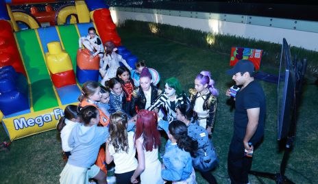  Isa  Garza y sus amigas.