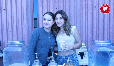  Ka Fei, Renata Fernández y Ale Godiba.