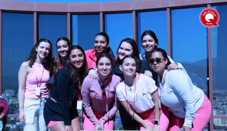  Chicas del comité organizador y staff.