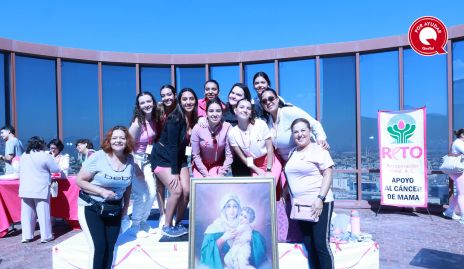  Chicas del comité organizador y staff.