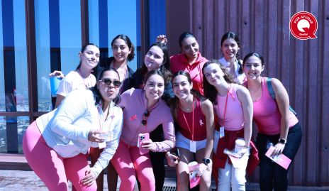  Chicas del comité organizador y staff.