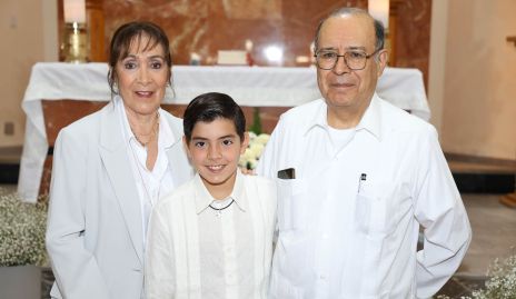  Tere Mier, Pablo Artolózaga y Fernando Torres.